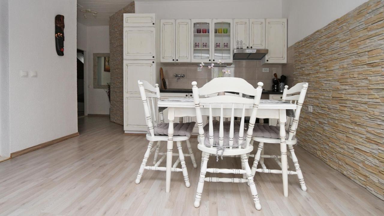 Apartments Skako Makarska Ngoại thất bức ảnh